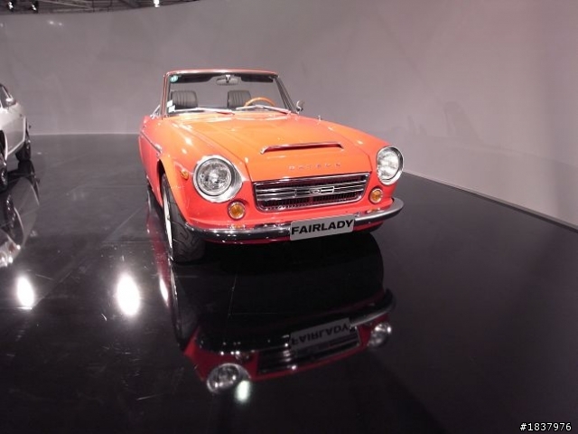 2010巴黎車展的經典好車 fairlady