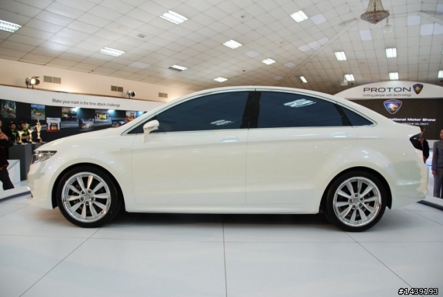 好漂亮的車歐!LUXGEN GP別輸給它歐~