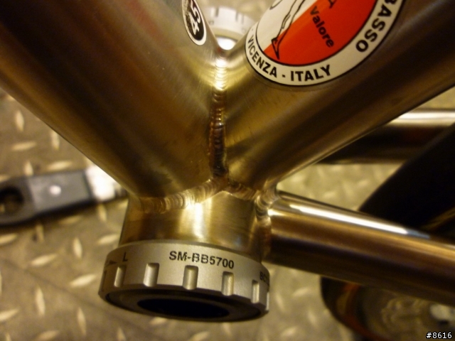 可能為台灣2010 唯一的開箱文 ─ Basso Zero.9