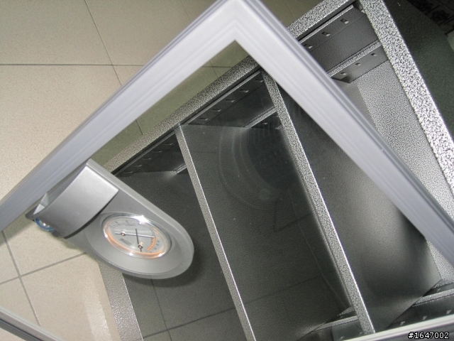 收藏家 CT-82 防潮箱 開箱文