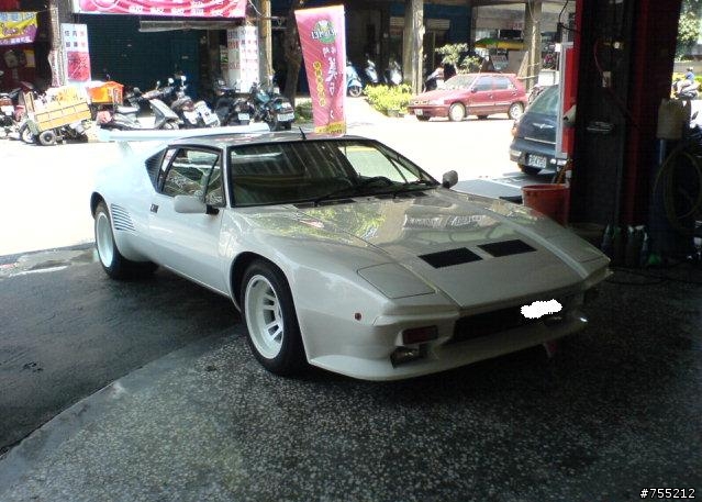稀有超跑De Tomaso Pantera