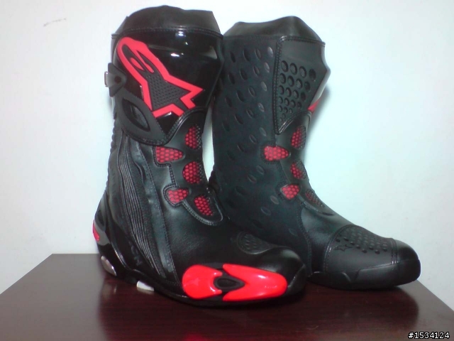 開箱 之第一發 Alpinestars 車靴  Supertech-R  黑紅  2010
