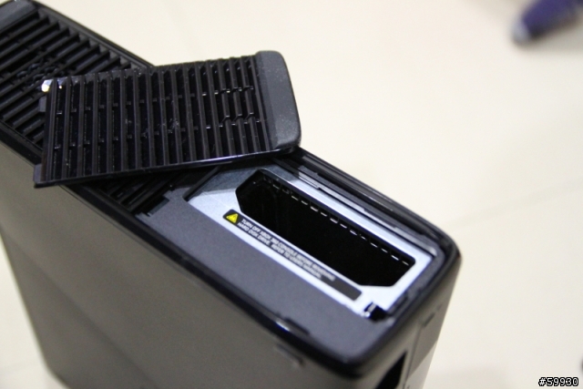 [純安裝]XBOX 360S 4G主機250G硬碟硬體安裝分享