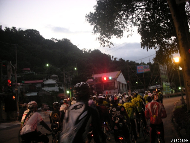 2010年12/05 NeverStop  永不放棄挑戰陽金P字山道