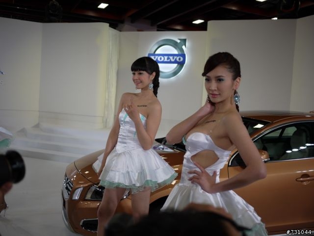 (更新(爆?S60出動))年車展2011(2010) VOLVO的SG最正最爆 CAR SHOW NEW S60 T5搶先發 呵呵
