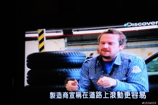 汽車駕訓班應教育學員節能省油輕踩油門的開車方式