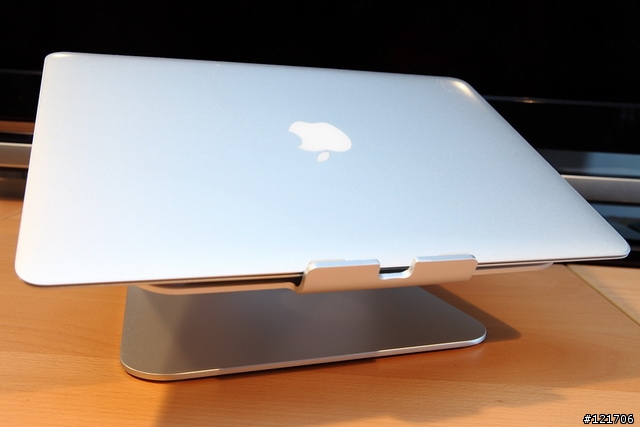 Mackbook 周邊配件 我的Air三寶