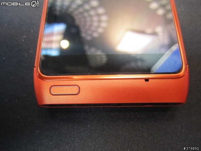 [1/5更新N8解體照片]Nokia N8火橘+Nokia BH-217