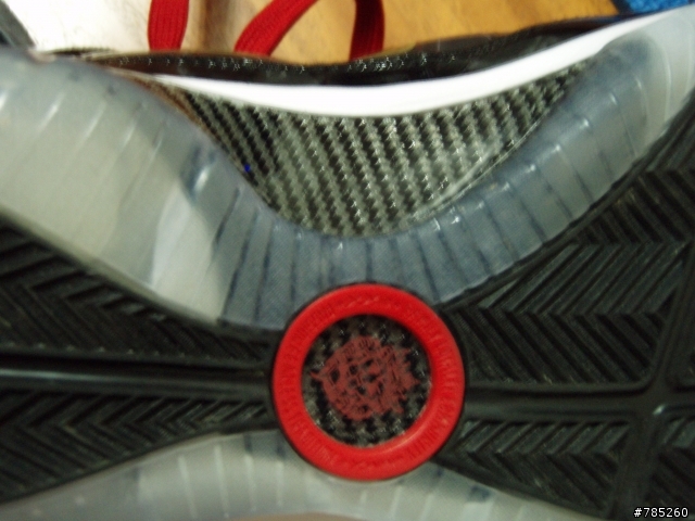 [分享]一雙定價5200的籃球鞋.....LEBRON VII P.S.