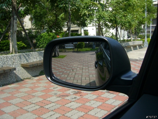 2010-12-18  ALTIS 1.8E 開箱
