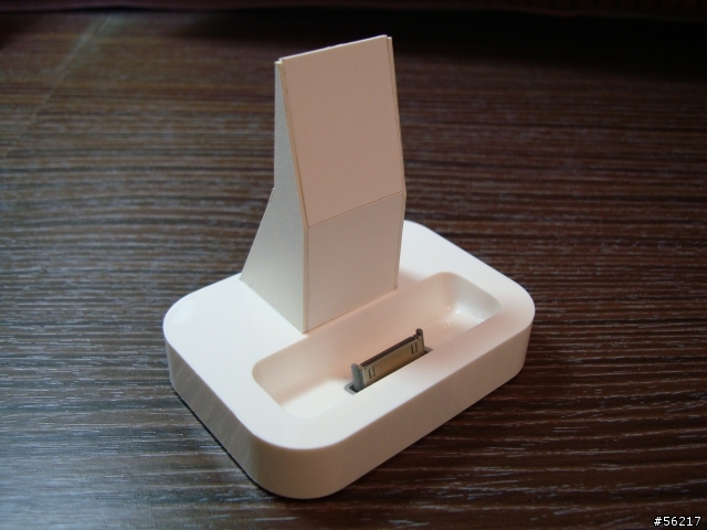【DIY分享】iphone4 自製邊框貼+DOCK手機支撐架