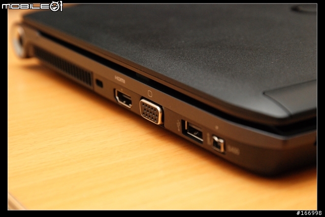 [開箱文] 遲來的開箱文~入手超高CV值的SONY VAIO S136~凹到難凹的隱藏版贈品
