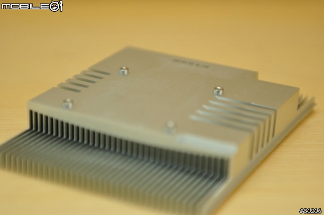 [入門卡開箱]技嘉HD5570(拳王篇)