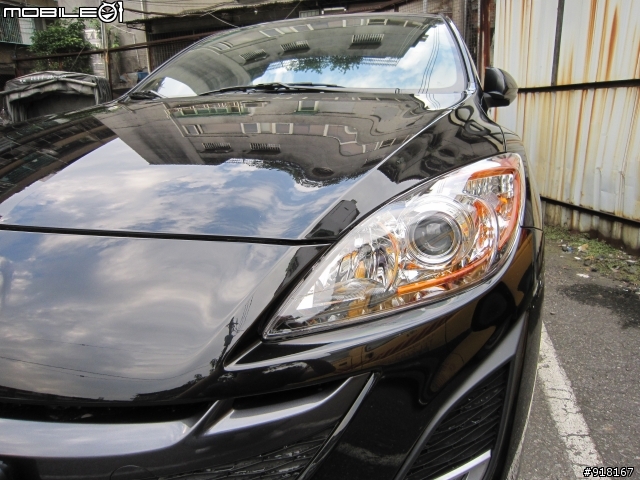 遲來的開箱文~NEW MAZDA3 1.6 5D小黑~