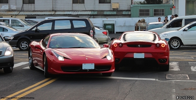 台中巧遇火紅458(圖有點多)