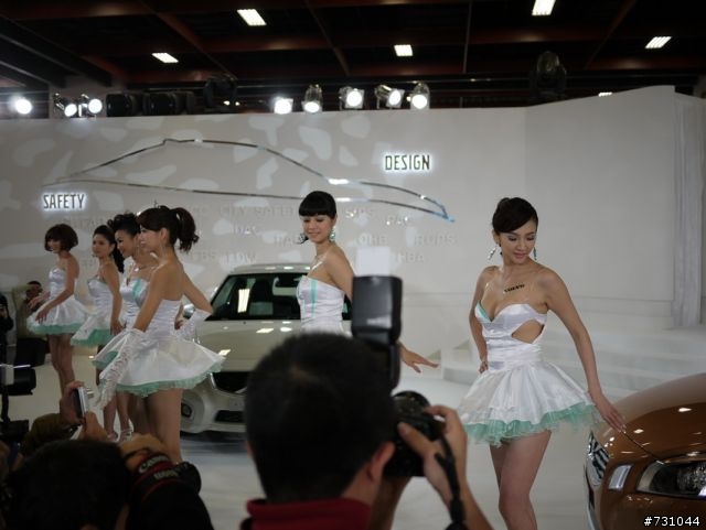 (更新(爆?S60出動))年車展2011(2010) VOLVO的SG最正最爆 CAR SHOW NEW S60 T5搶先發 呵呵