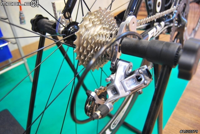 遇見2011年FUJI 首台SST 1.0新車架...............大崩裂登場!!!