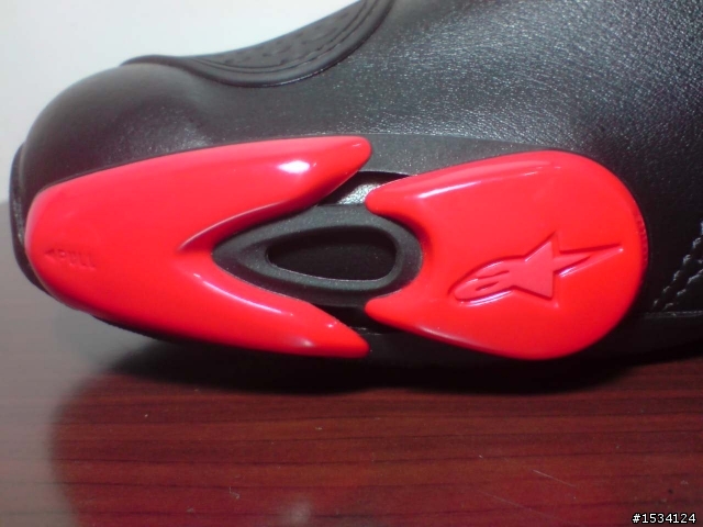 開箱 之第一發 Alpinestars 車靴  Supertech-R  黑紅  2010