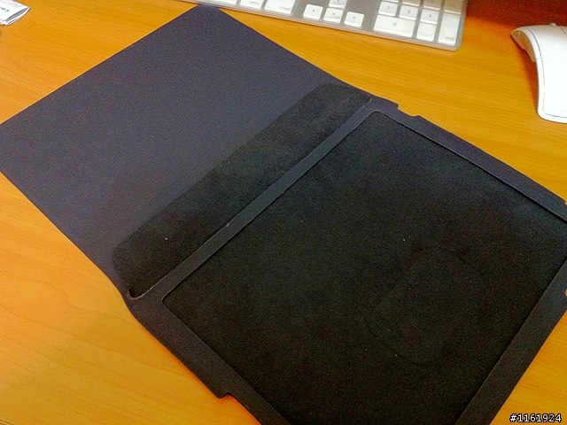 似乎是仿冒的iPad case瑕疵品