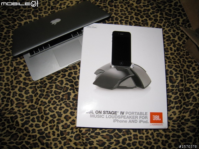 [新款四代]    IPHONE4 喇叭DOCK功能 ... JBL On Stage IV 飄洋過海開箱文 ~