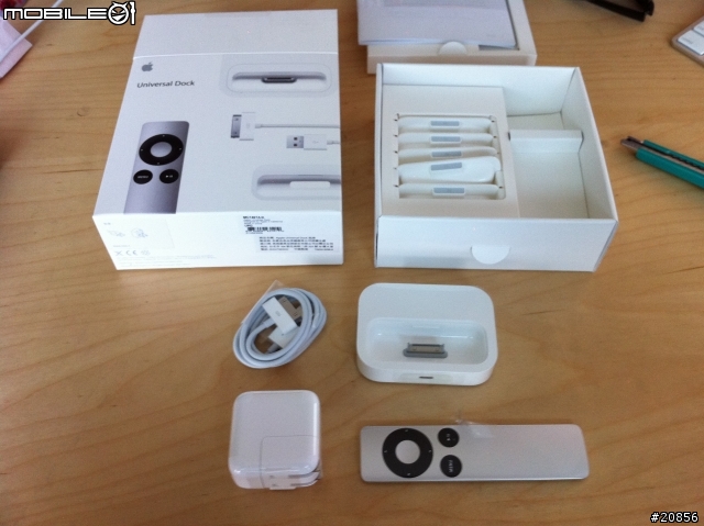 [開箱]熱乎乎新版 Apple Universal Dock 開箱囉！