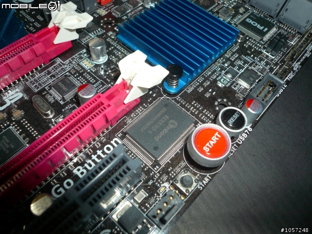[Intel] i7-950 ＆ EAH6870 ＆ Rampgae 的邂逅（開箱）