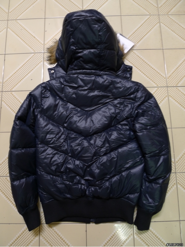 lativ 羽絨衣 待續