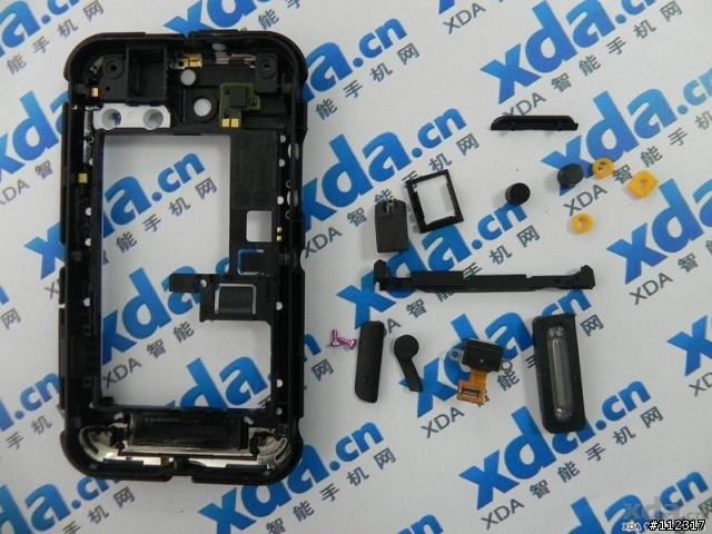 想看DEFY脫光光嗎！轉載於XDA智能手機網