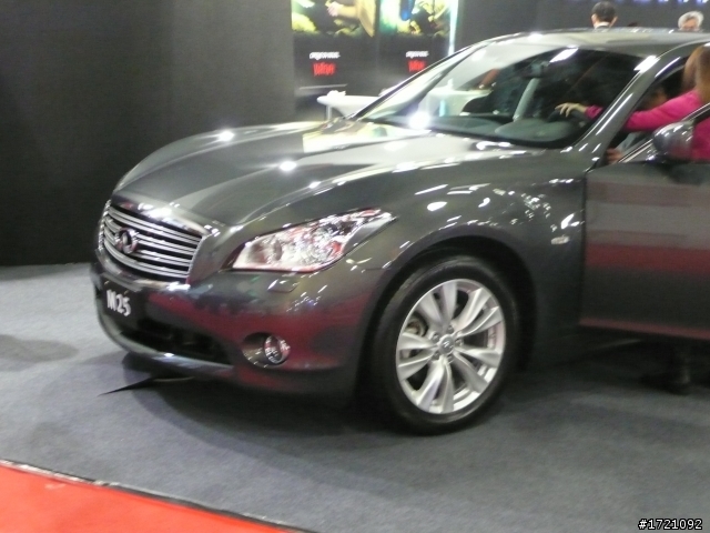 2011車展-INFINITI