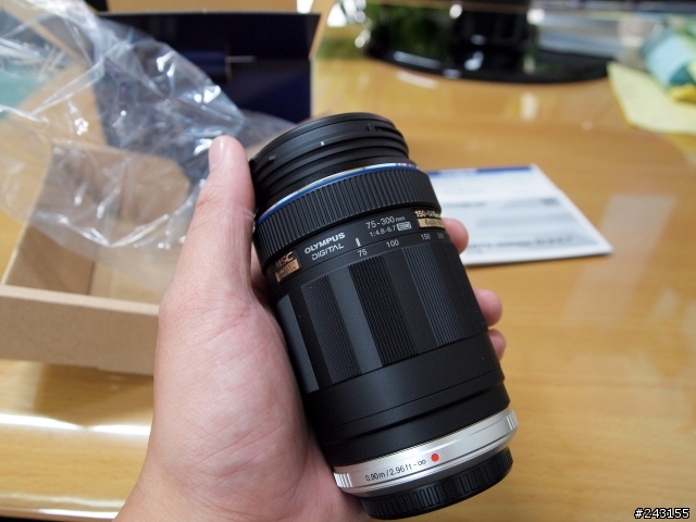 [開箱]OLYMPUS M.ZUIKO ED75-300mm f4.8-6.7