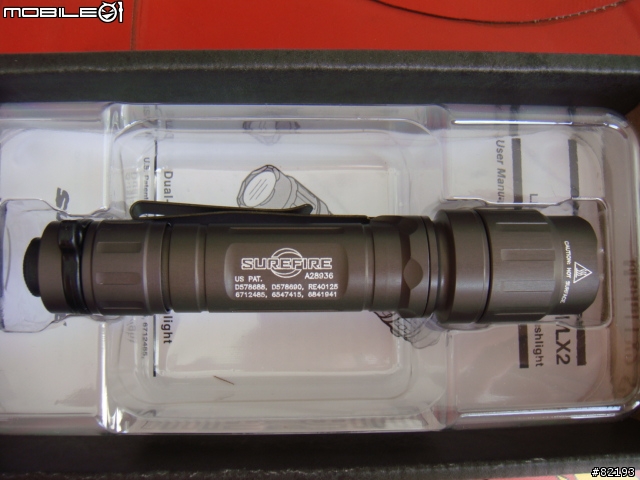 新版的...SUREFIRE LX2 手電筒