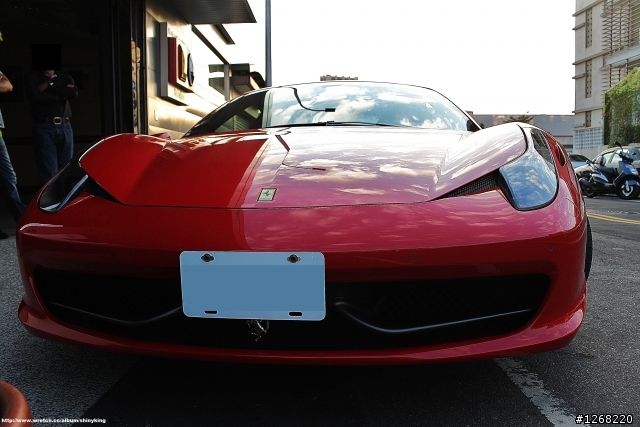 台中巧遇火紅458(圖有點多)
