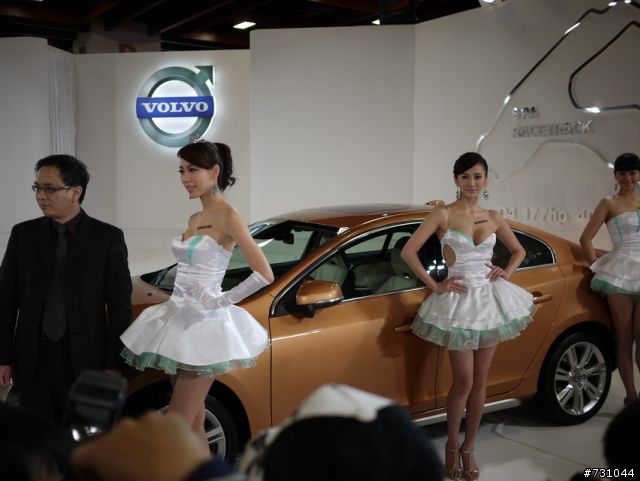 (更新(爆?S60出動))年車展2011(2010) VOLVO的SG最正最爆 CAR SHOW NEW S60 T5搶先發 呵呵