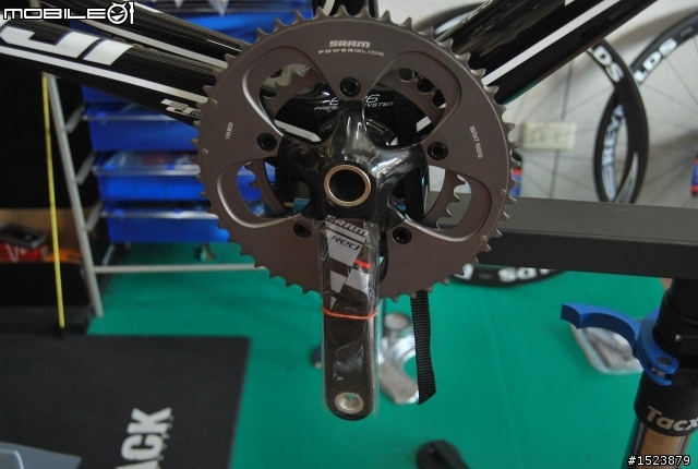 遇見2011年FUJI 首台SST 1.0新車架...............大崩裂登場!!!