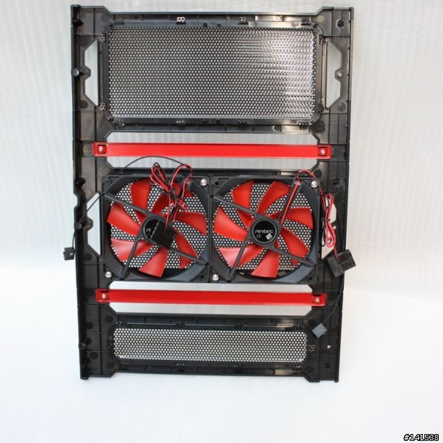 這不是樂高！他是Antec LanBoy Air玩家機殼！