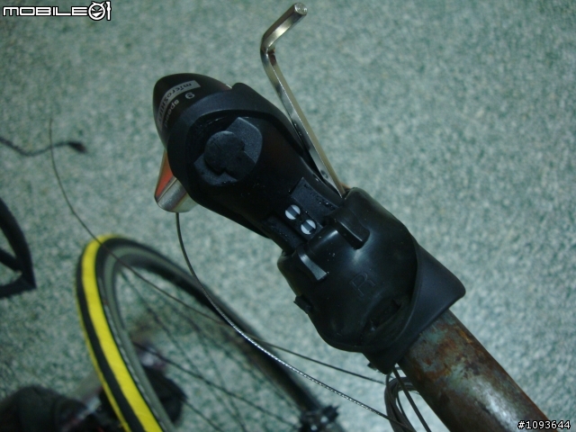 老鋼管翻新[我的假貨colnago，快樂騎乘中]    出沒地:往永安漁港沿途