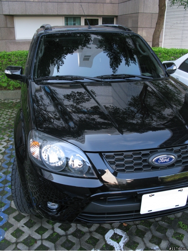 2010 Escape 悍動版(黑)