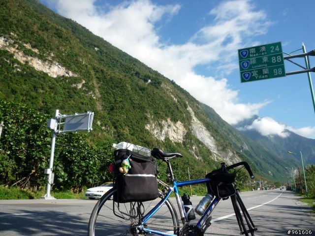 【遊記分享】鐵馬浪人之流浪全台灣~~DAY9~~終於在民國100年前PO完了，祝大家新年快樂~~