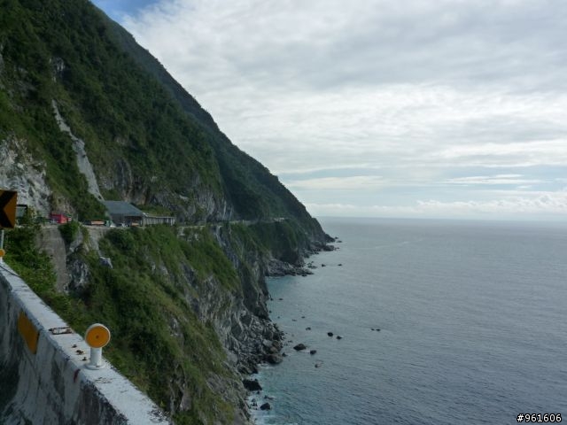 【遊記分享】鐵馬浪人之流浪全台灣~~DAY9~~終於在民國100年前PO完了，祝大家新年快樂~~