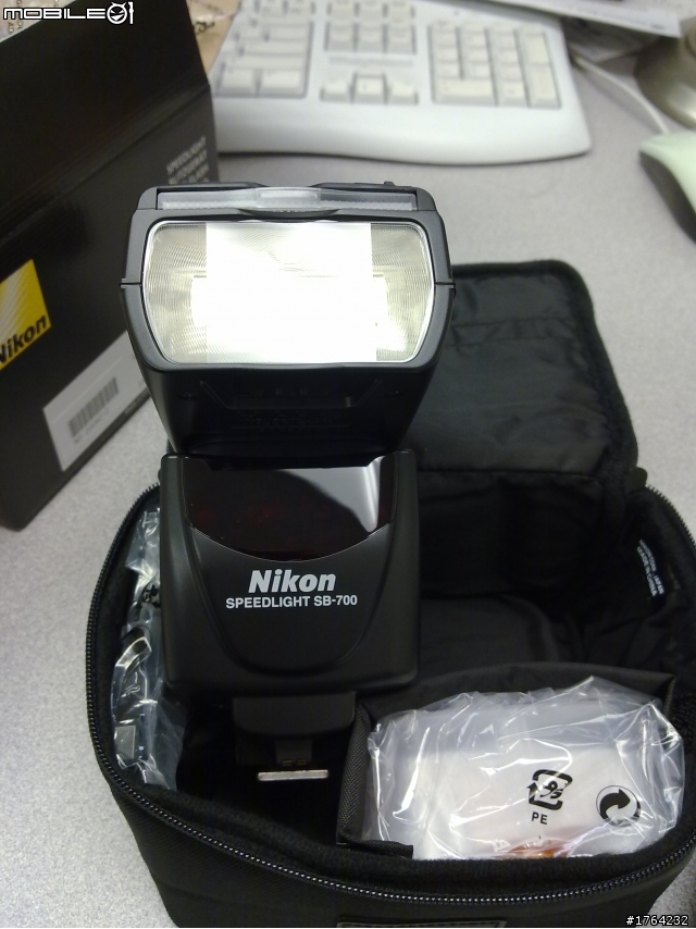 Nikon SB-700 Speedlight 開箱