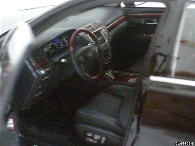 LEXUS LS460相片分享