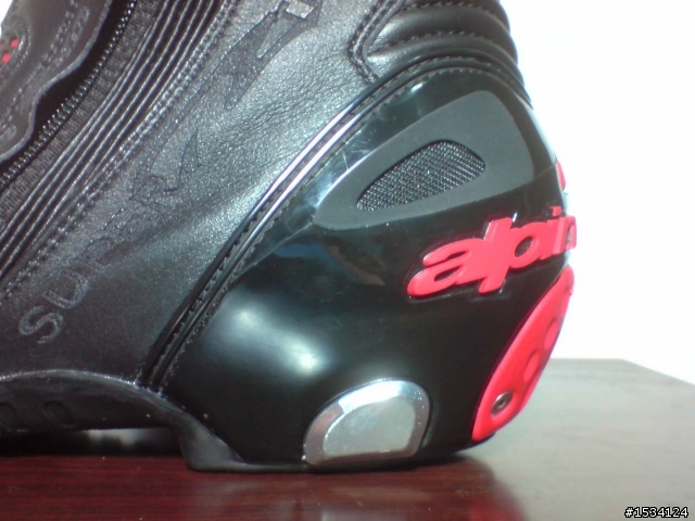 開箱 之第一發 Alpinestars 車靴  Supertech-R  黑紅  2010