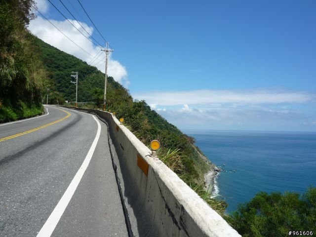 【遊記分享】鐵馬浪人之流浪全台灣~~DAY9~~終於在民國100年前PO完了，祝大家新年快樂~~