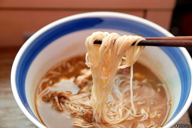 寒冷單人夜晚,DIY來碗熱騰騰的"麻油雞"