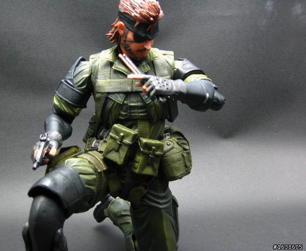 Play Arts改 MGS Peace Walker Snake 野戰服版-燃燒著熱血大叔魂魅力的男子漢