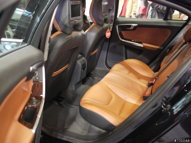 (更新(爆?S60出動))年車展2011(2010) VOLVO的SG最正最爆 CAR SHOW NEW S60 T5搶先發 呵呵