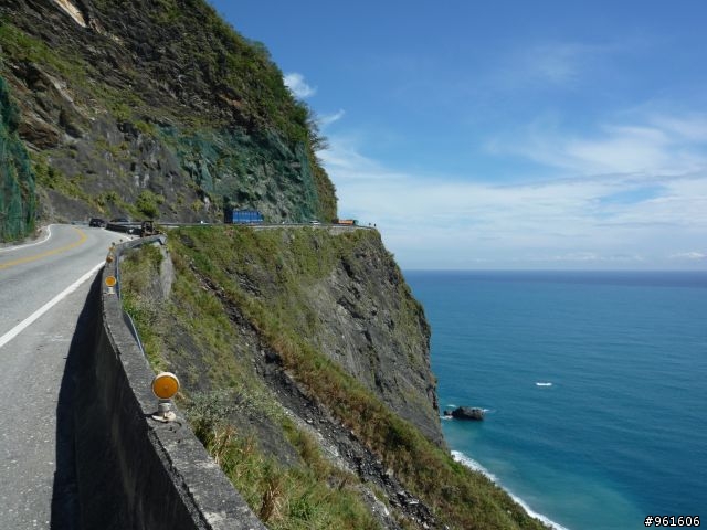 【遊記分享】鐵馬浪人之流浪全台灣~~DAY9~~終於在民國100年前PO完了，祝大家新年快樂~~