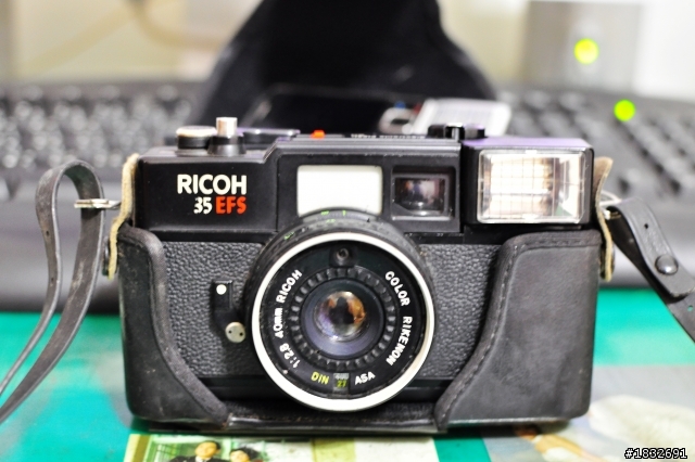 與我同齡的RICOH 35EFS