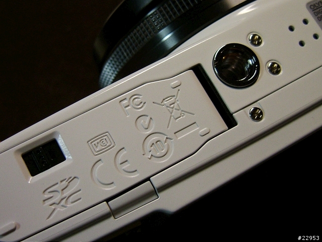 [開箱] Olympus XZ-1 機身細節+背帶綁法(2/1更新)