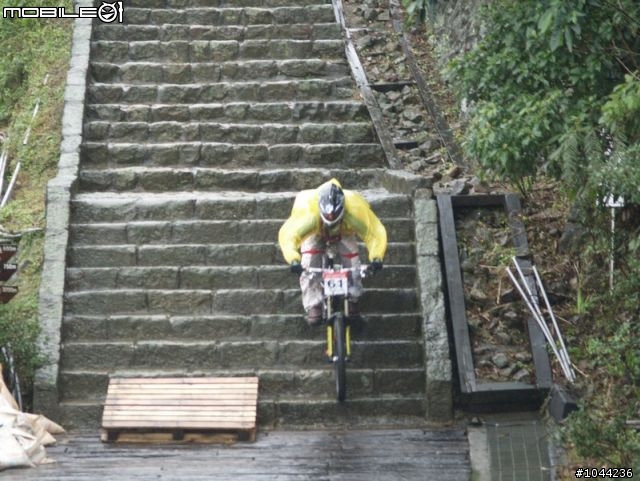 2011/01/08 Specialized 黃金小鎮精英下坡賽 照片